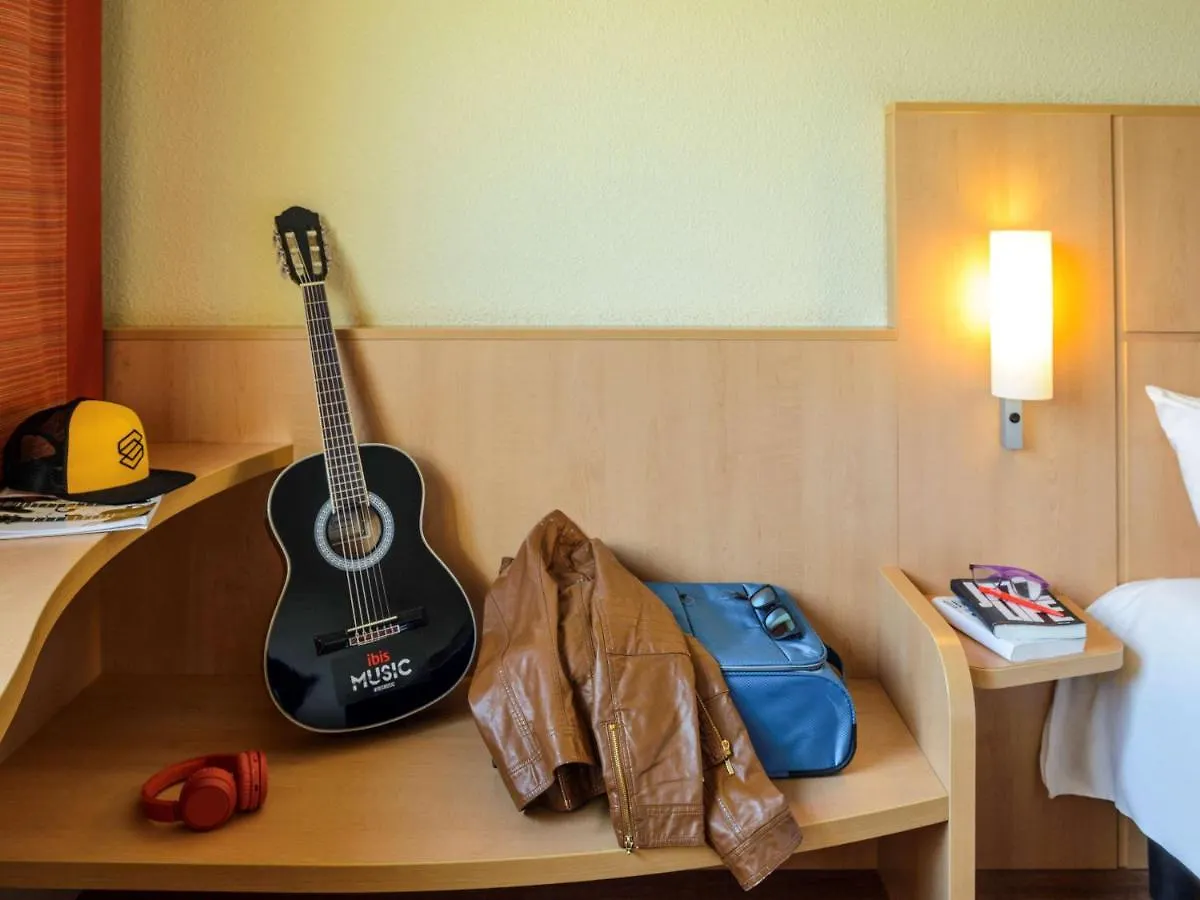 Hotel Ibis Milano Malpensa Cardano Al Campo 3*,
