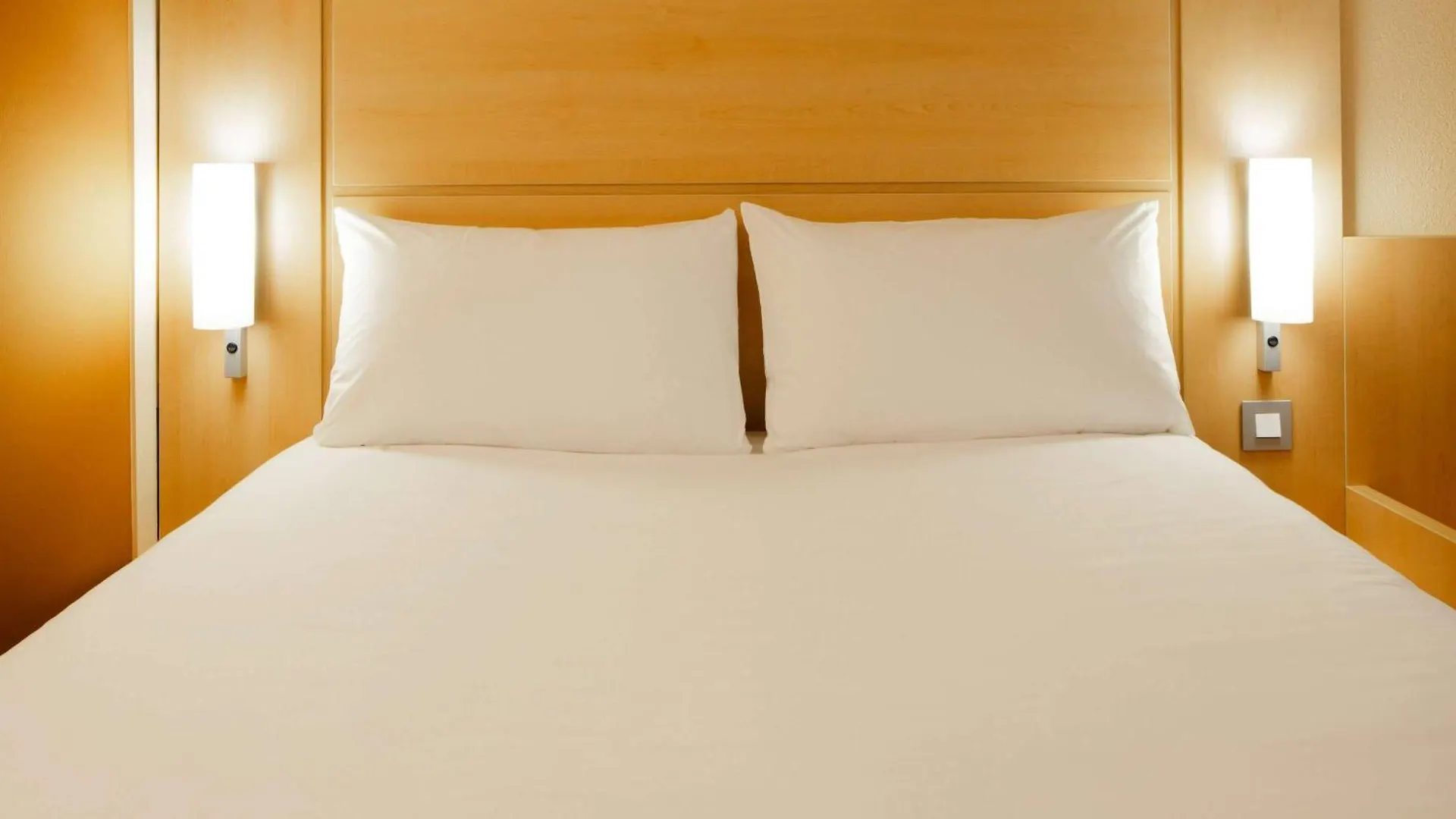 Hotel Ibis Milano Malpensa Cardano Al Campo 3*,