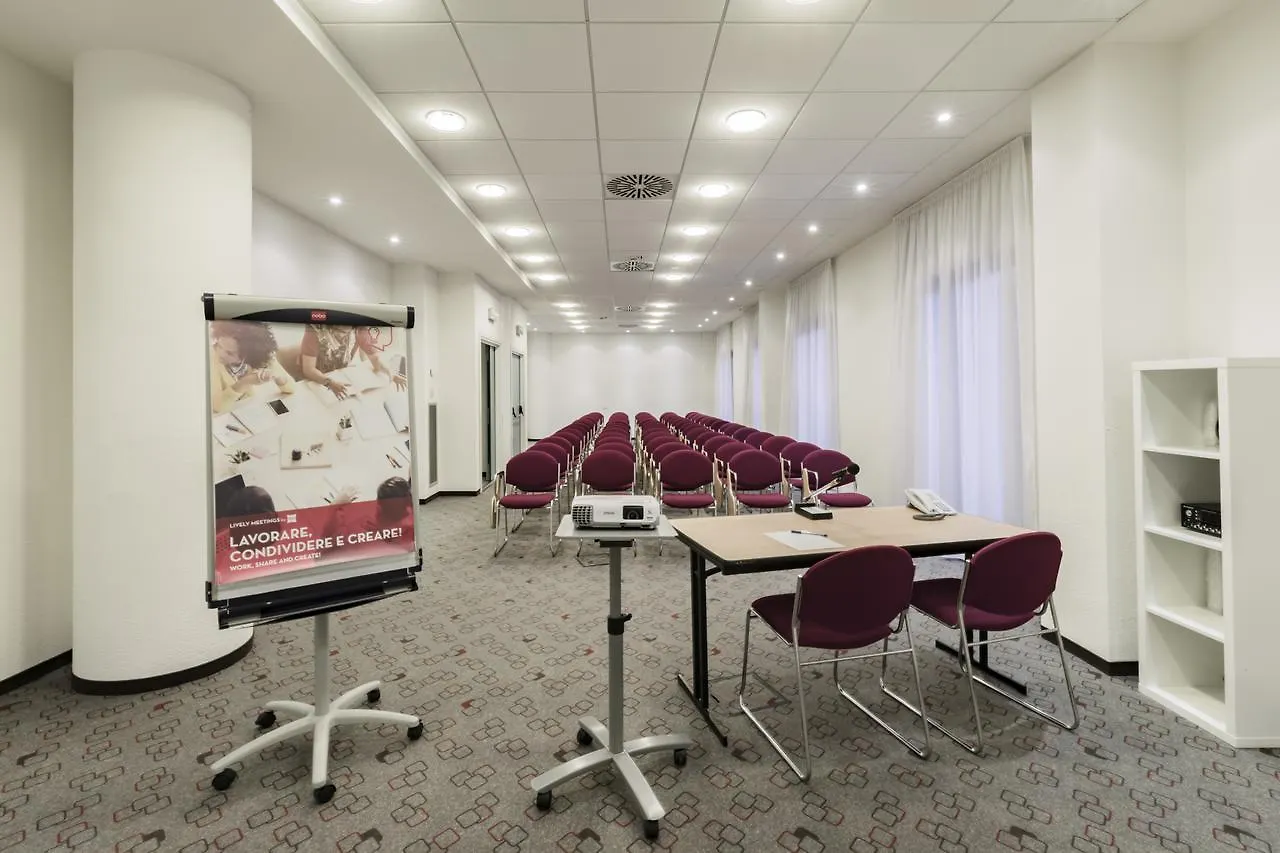 Hotel Ibis Milano Malpensa Cardano Al Campo